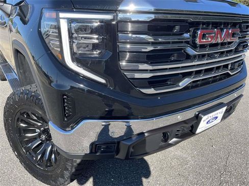 Used 2022 GMC Sierra 1500 SLT w/ SLT Premium Plus Package image 8