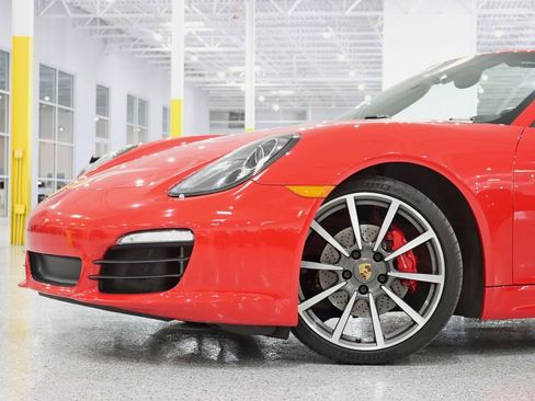 Used 2015 Porsche Boxster S RWD image 3