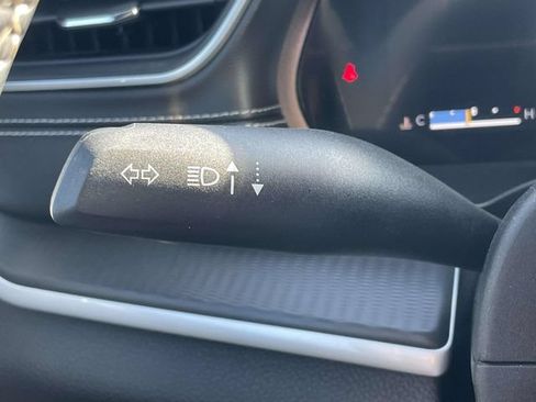 Used 2023 Jeep Grand Cherokee Altitude RWD image 25