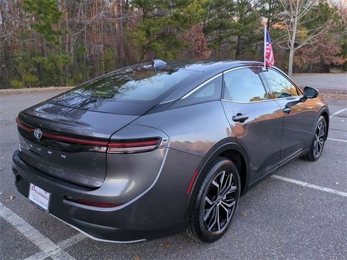 Used 2023 Toyota Crown XLE image 4