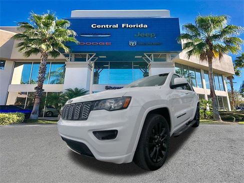 Certified 2020 Jeep Grand Cherokee Altitude image 9
