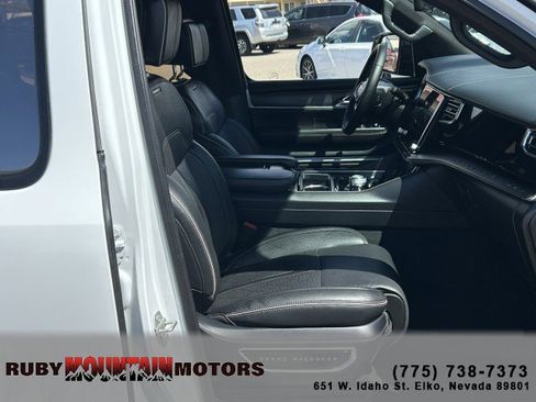 Used 2024 Jeep Grand Wagoneer Series II Obsidian w/ Quick Order Packagew 28T AWD/4WD image 31