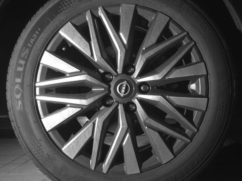 Used 2025 Nissan Altima 2.5 SV image 15