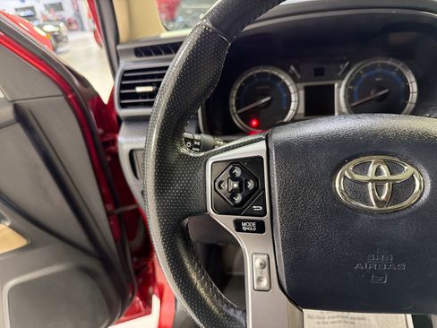 Used 2016 Toyota 4Runner Limited AWD/4WD image 14