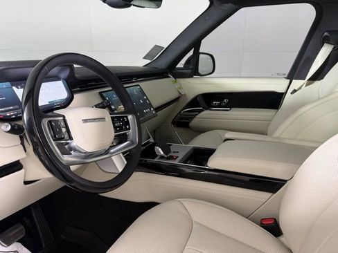 New 2026 Land Rover Range Rover Long Wheelbase SE AWD/4WD image 6