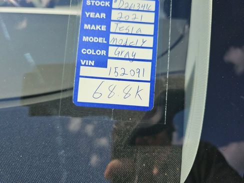 Used 2021 Tesla Model Y Long Range AWD/4WD image 31