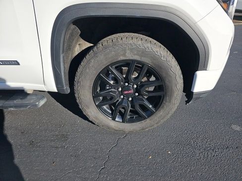 Used 2023 GMC Sierra 1500 Elevation image 75