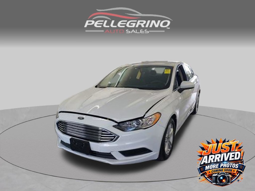 Used 2018 Ford Fusion SE FWD image 1