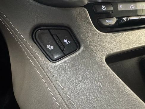 Used 2019 Chevrolet Tahoe LT w/ RST Edition AWD/4WD image 26