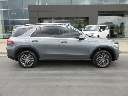 Used 2021 Mercedes-Benz GLE 450 4MATIC image 12
