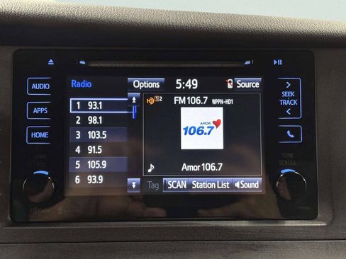 Used 2015 Toyota Sienna LE FWD image 26