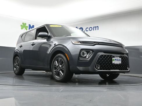 Used 2020 Kia Soul EX image 24