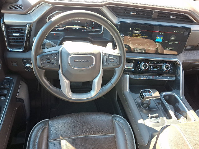 Used 2023 GMC Sierra 1500 Denali w/ Technology Package AWD/4WD image 11