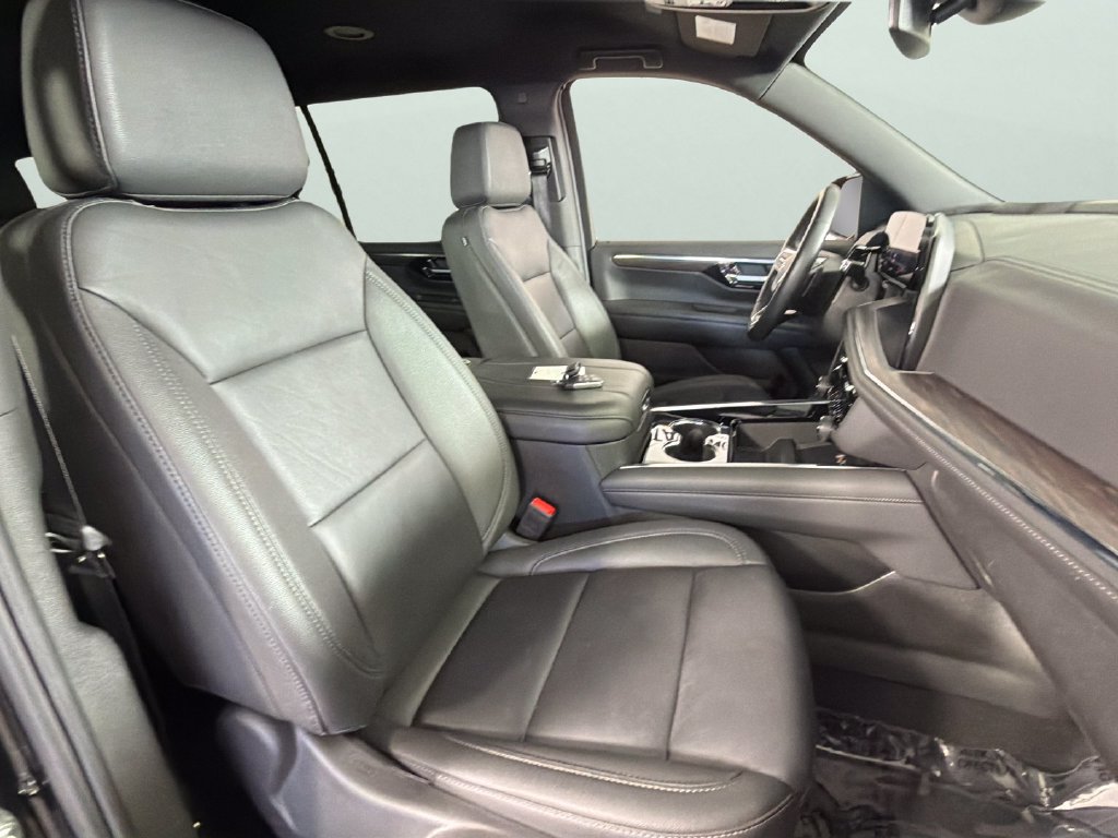 Certified 2026 Chevrolet Suburban LT w/ Comfort Package AWD/4WD image 37