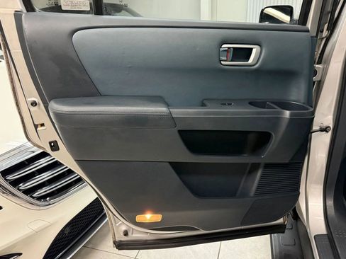 Used 2009 Honda Pilot EX-L image 16