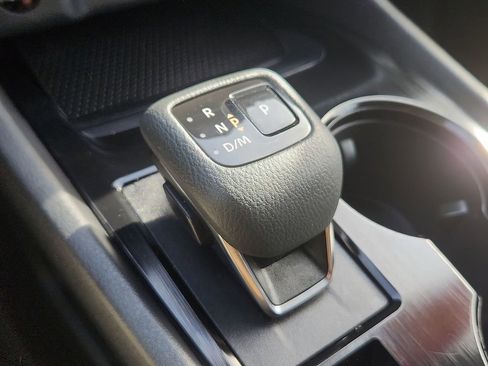 Certified 2024 Nissan Rogue SV image 15