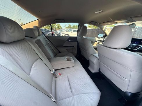 Used 2017 Honda Accord LX image 16