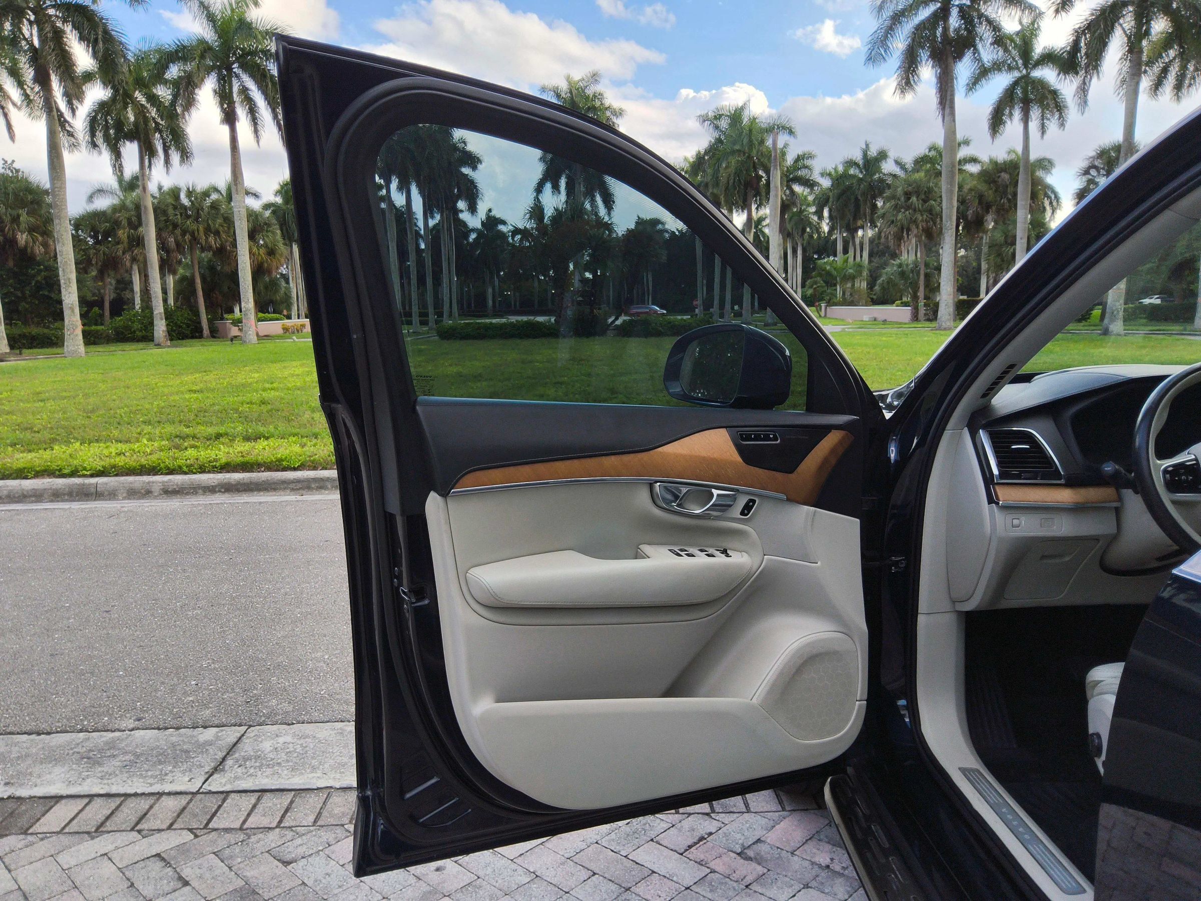Used 2019 Volvo XC90 T6 Inscription w/ Advanced Package AWD/4WD image 27
