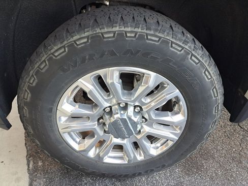 Used 2022 GMC Sierra 2500 Denali AWD/4WD image 21