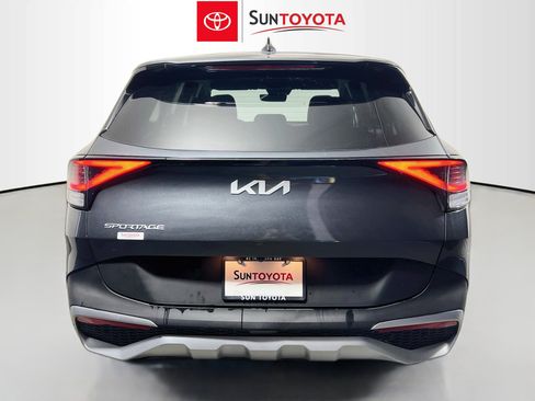 Used 2023 Kia Sportage LX FWD image 5