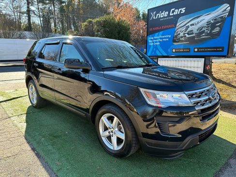 Used 2018 Ford Explorer FWD image 1