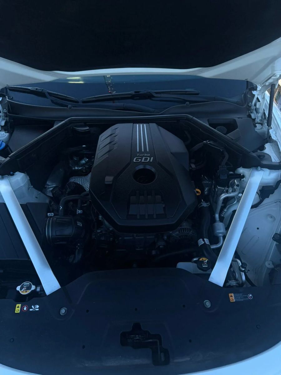 Used 2018 Kia Stinger RWD image 13
