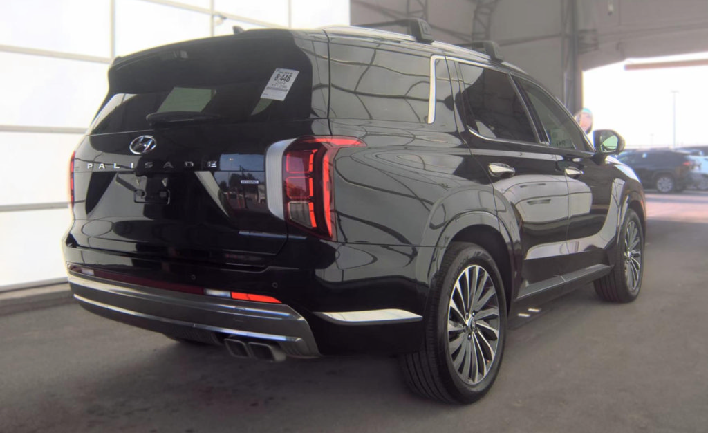 Used 2024 Hyundai Palisade Calligraphy AWD/4WD image 6