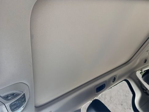 Used 2019 Chrysler Pacifica Limited FWD image 26