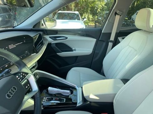 Used 2025 Audi Q5 Premium w/ Convenience Package AWD/4WD image 9