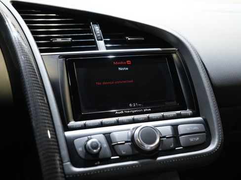 Used 2014 Audi R8 V8 image 37