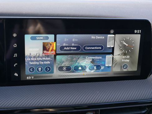 Used 2025 Nissan Kicks SR image 22