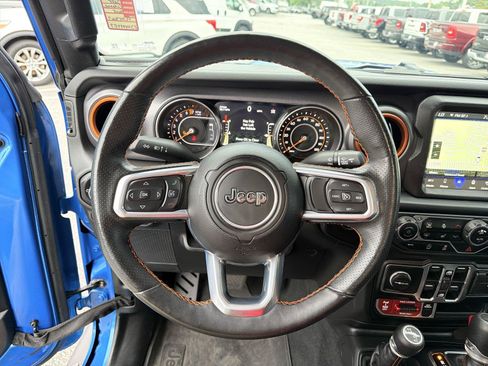 Used 2023 Jeep Gladiator Mojave w/ Cold Weather Group AWD/4WD image 22
