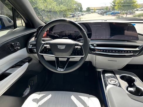 Used 2024 Cadillac Lyriq Sport AWD/4WD image 29