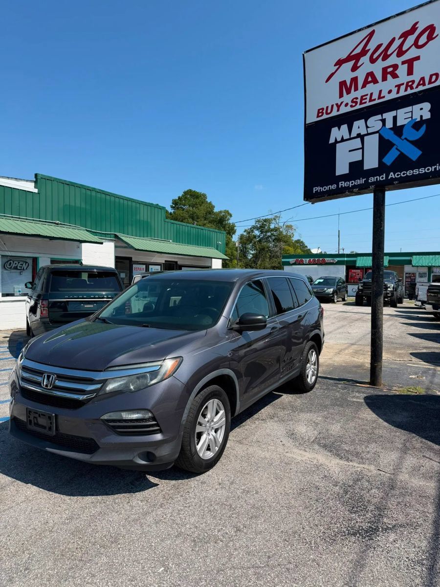 Used 2018 Honda Pilot LX image 3