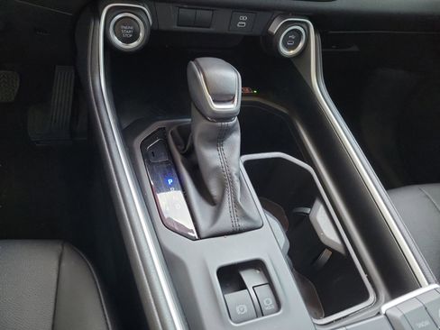 Certified 2025 Toyota Grand Highlander XLE image 12