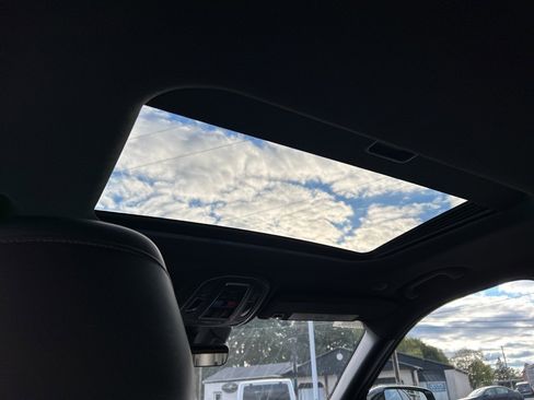 New 2025 Jeep Grand Cherokee image 17