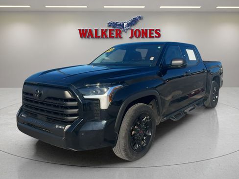 Used 2023 Toyota Tundra SR5 w/ SR5 Convenience Package image 7