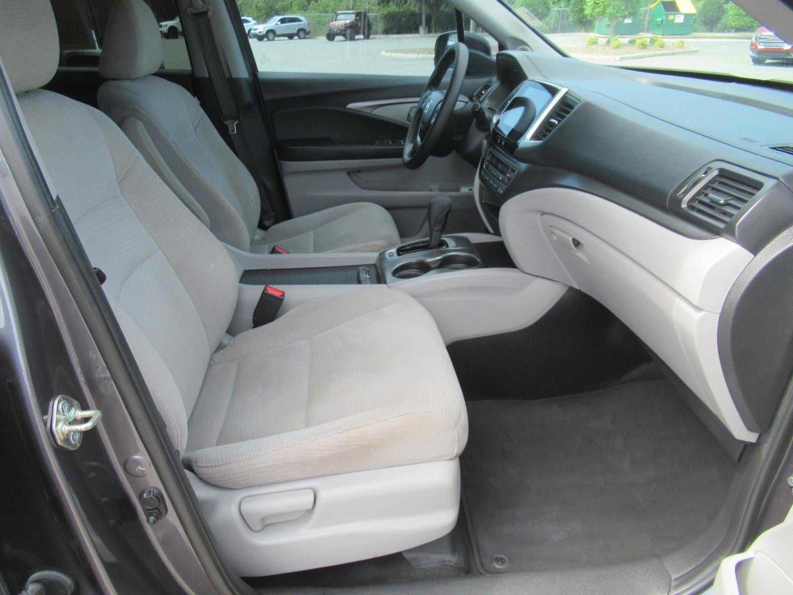 Used 2018 Honda Pilot EX image 10