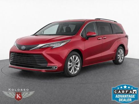 New 2026 Toyota Sienna XLE FWD image 1