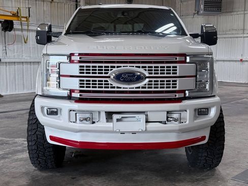 Used 2017 Ford F250 Platinum w/ Platinum Ultimate Package AWD/4WD image 8