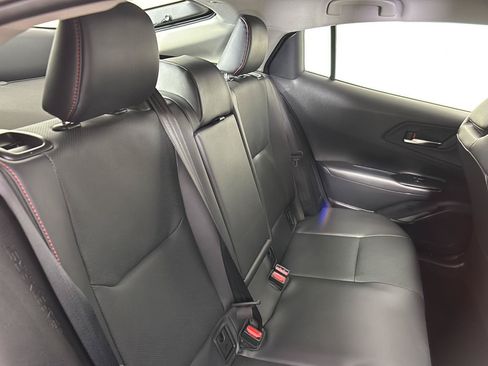 Used 2025 Toyota Prius Plug-In Hybrid FWD image 18