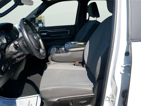 Used 2024 RAM 2500 Big Horn image 17