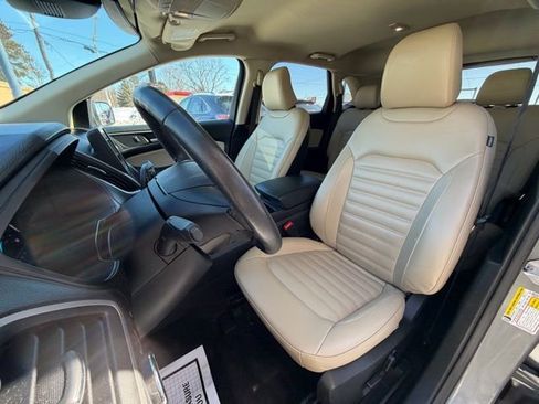 Used 2022 Ford Edge SEL image 10