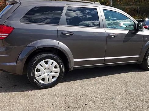 Used 2017 Dodge Journey SE image 9