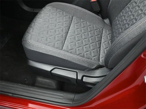 New 2026 Nissan Kicks SV image 25