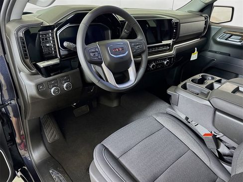 New 2026 GMC Sierra 1500 Elevation image 5
