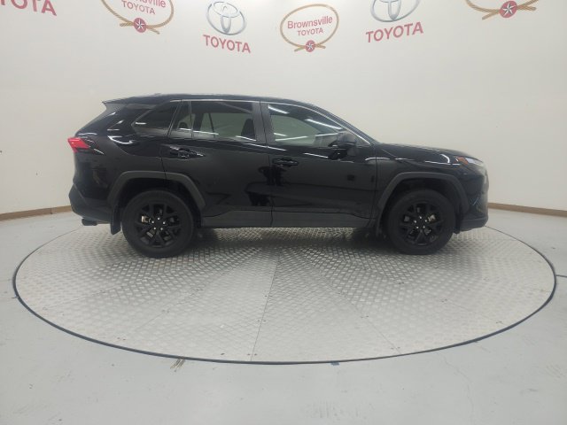 Used 2025 Toyota RAV4 LE FWD image 3