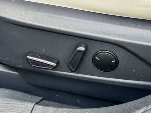 Used 2025 Ford Mustang Mach-E Premium AWD/4WD image 23