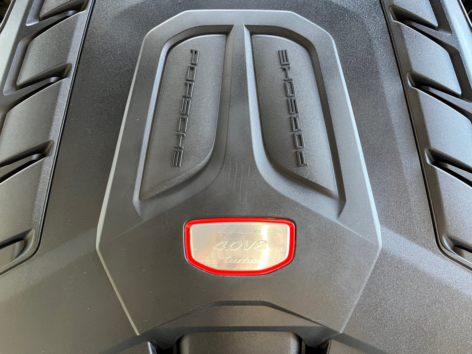 Used 2020 Porsche Cayenne Turbo AWD/4WD image 22
