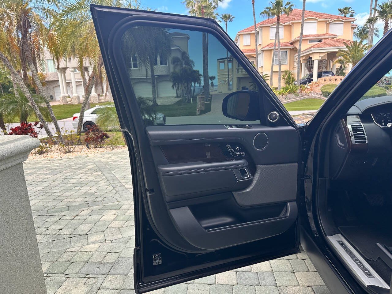 Used 2019 Land Rover Range Rover Long Wheelbase Supercharged AWD/4WD image 49
